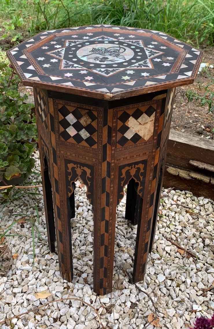 Small Syrian Mother-of-pearl Marquetry Pedestal Table-photo-1