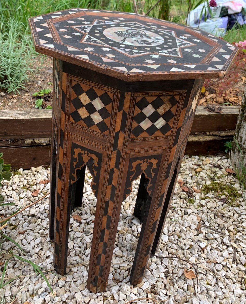 Small Syrian Mother-of-pearl Marquetry Pedestal Table-photo-2