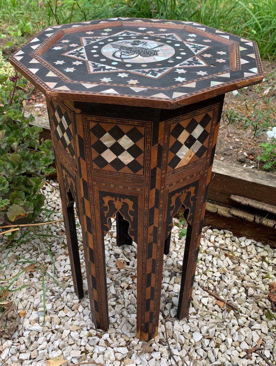 Small Syrian Mother-of-pearl Marquetry Pedestal Table