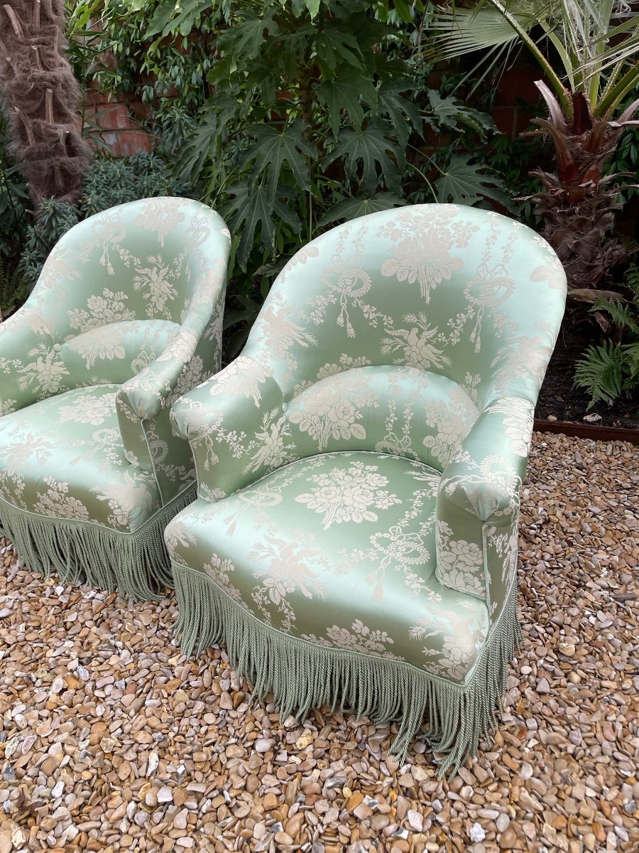 Pair Of Napoleon III “toad” Armchairs Covered In Silk -photo-3