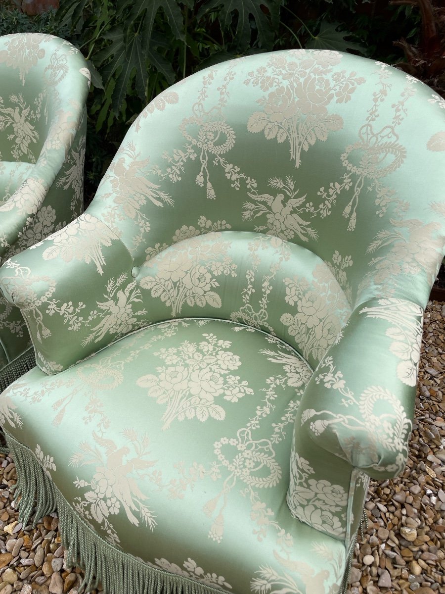 Pair Of Napoleon III “toad” Armchairs Covered In Silk -photo-3