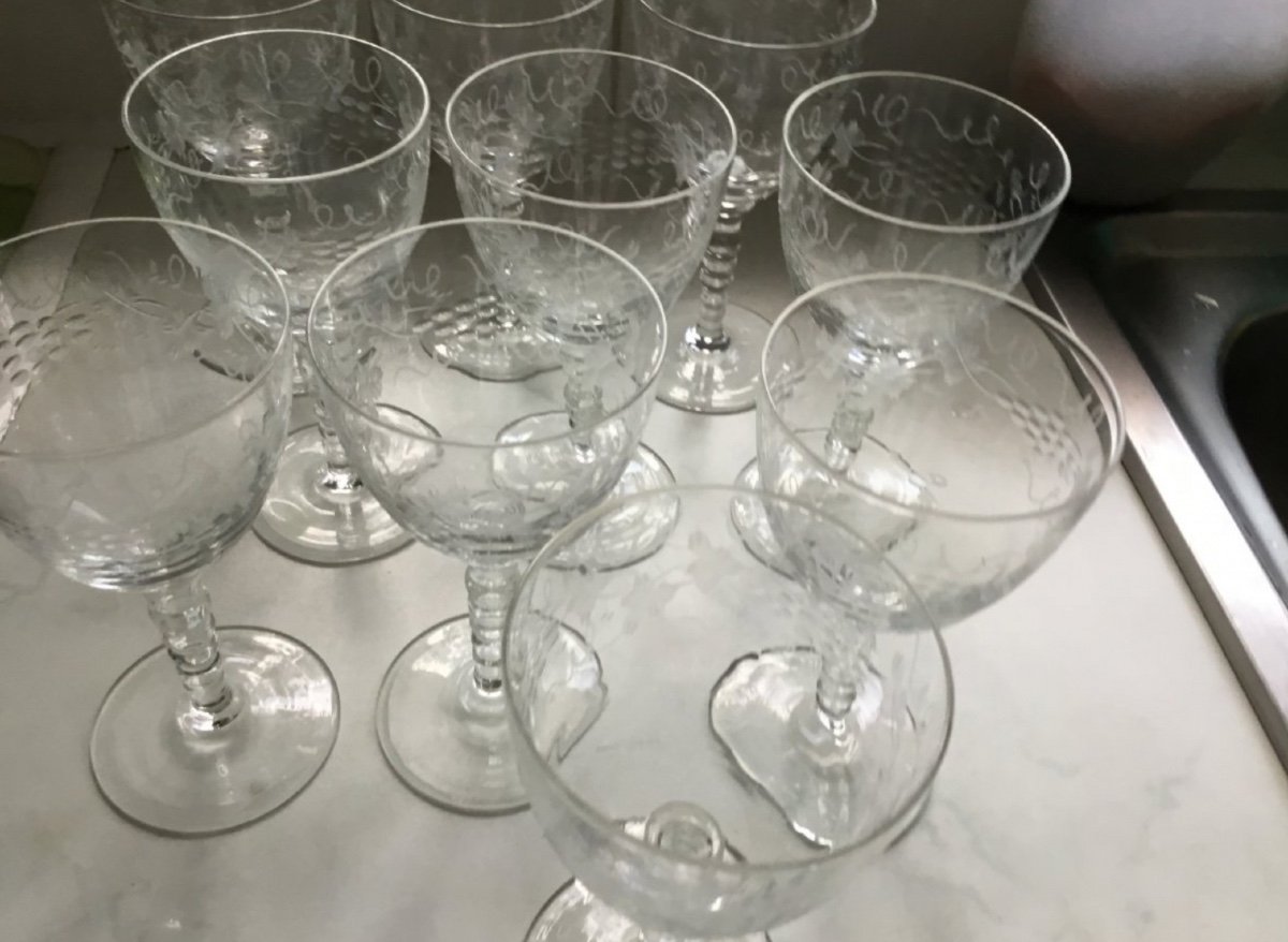 Set Of 11 Cut And Engraved Crystal Glasses, 19th Century-photo-2