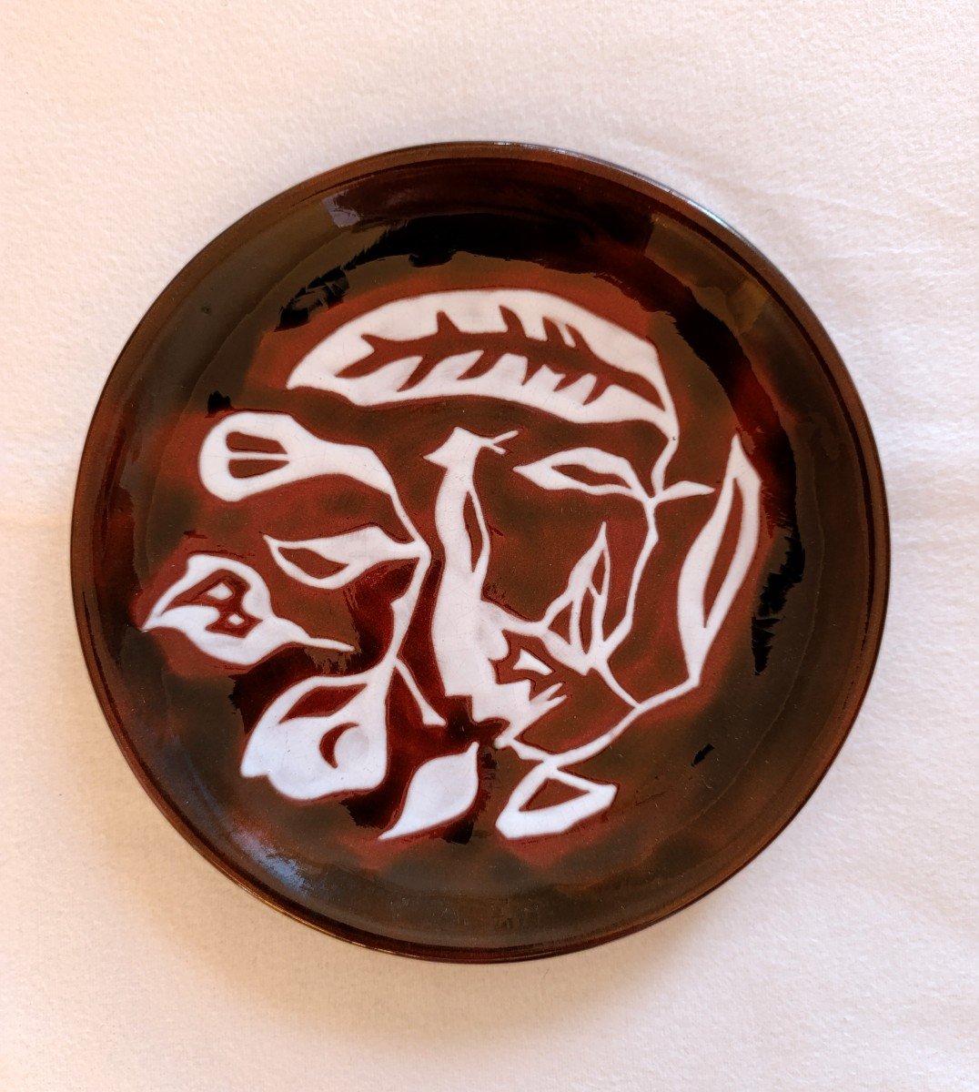 Jean Lurçat (1892-1966), Brown Ceramic Plate With Stylized Bird Decor, Signed On The Back