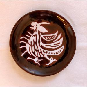 Jean Lurçat (1892-1966), Brown Ceramic Plate With Stylized Rooster Decor, Signed On The Back