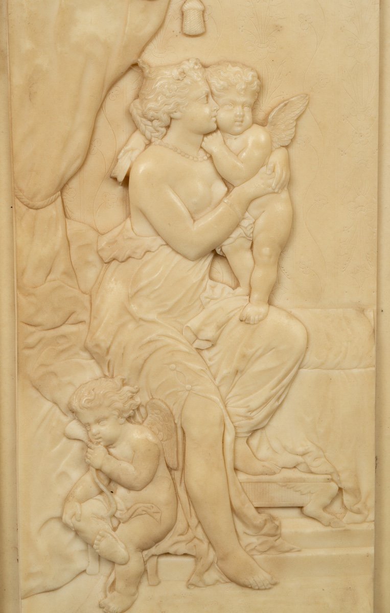 Bas-relief d'Une Femme Aux Cupidons, Albâtre, Académisme, France, XIXe Siècle