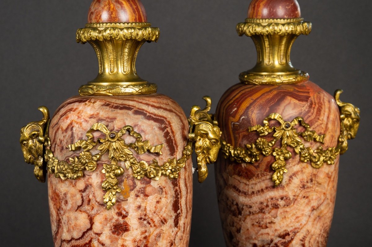 Pair Of Covered Vases, Marble And Gilt Bronze, 19th Century.-photo-3