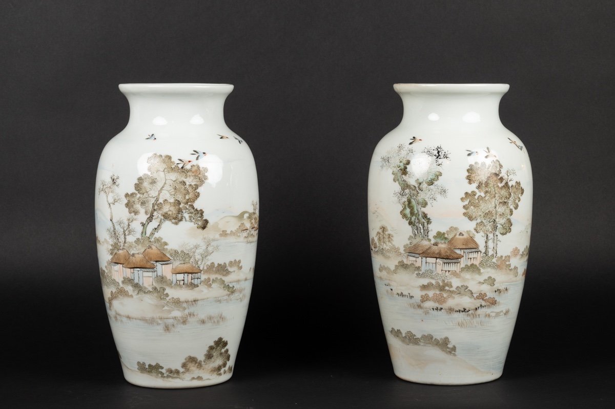 Paire De Vases Avec Des Paysages, Yamada, Seto / Yokohama, Japon, ère Meiji (1868-1912)