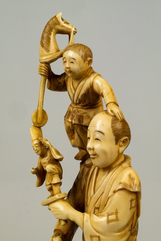 Okimono - Figures With Toys And Masks, Ivory, Japan, Meiji Era (1868-1912)-photo-3