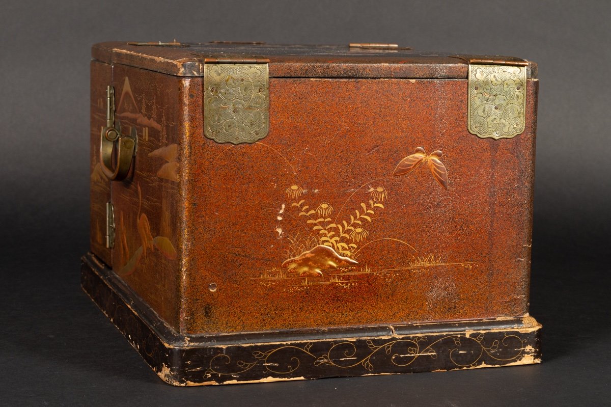 Portable Dressing Table, Maki-e Lacquered And Inlaid Wood, Japan, Meiji Era (1868-1912).-photo-5