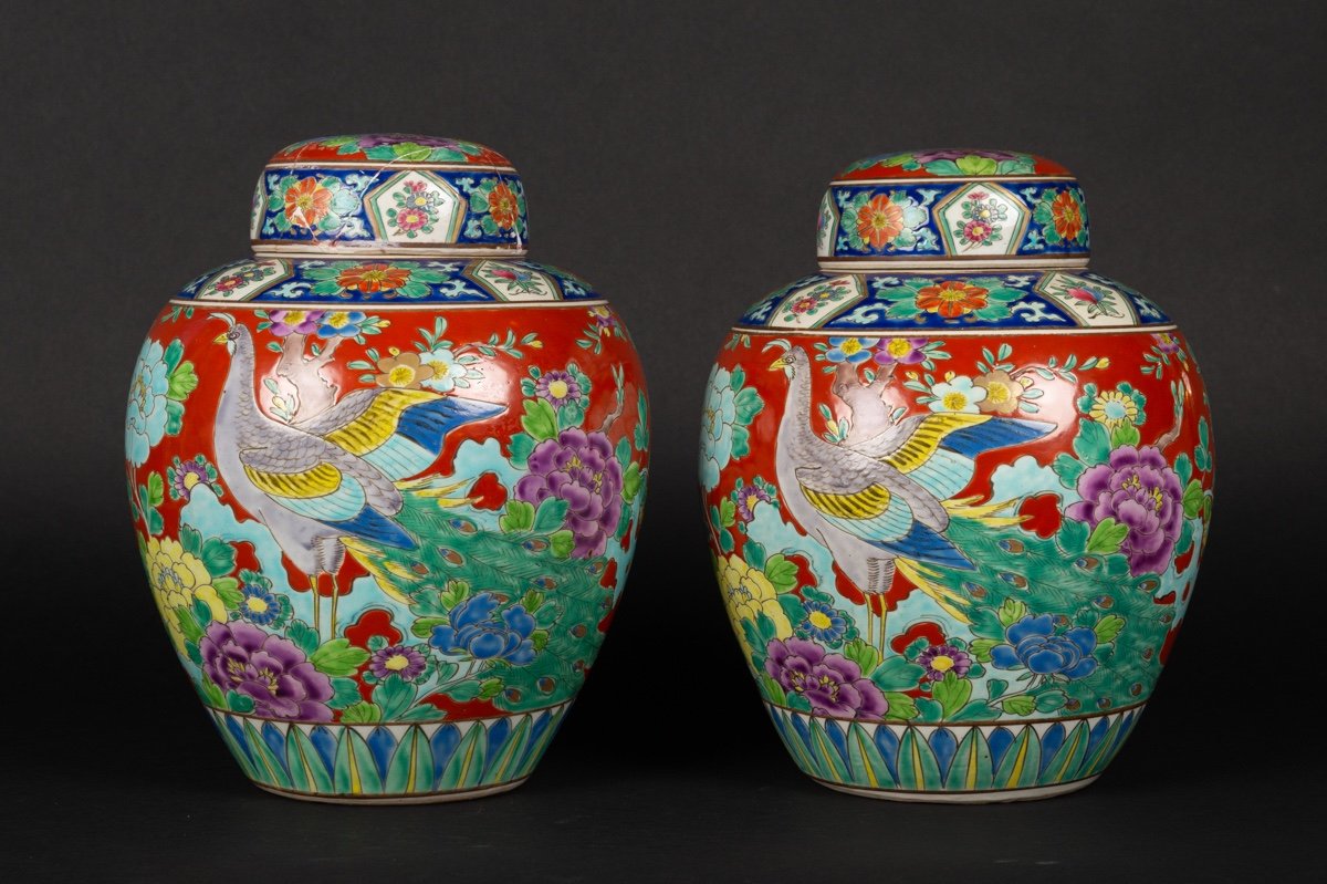 Paire De Vases Avec Couvercles, Chine, XIXe/xxe Siècle. 