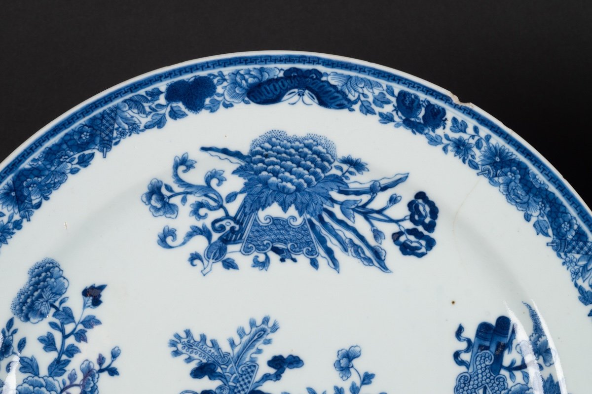 Pair Of Blue And White Dishes, Qianlong, Qing Dynasty, 1735-1796.-photo-3