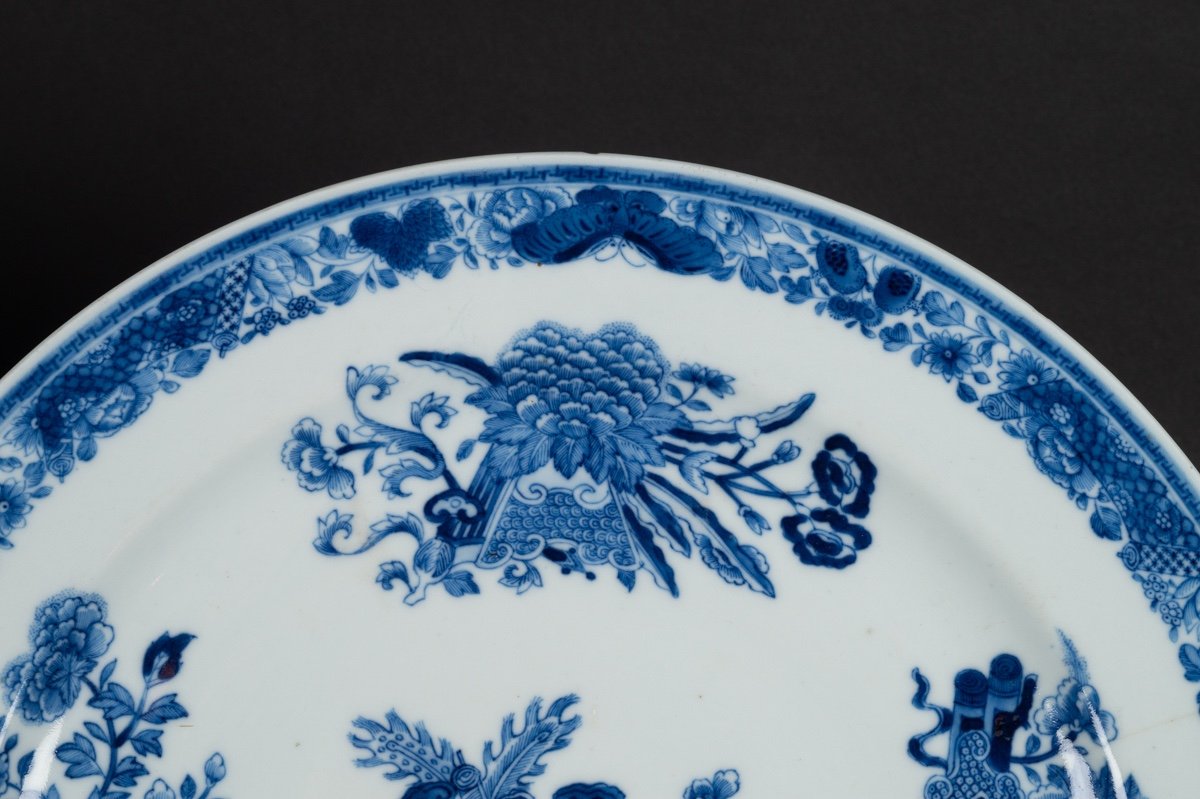 Pair Of Blue And White Dishes, Qianlong, Qing Dynasty, 1735-1796.-photo-3