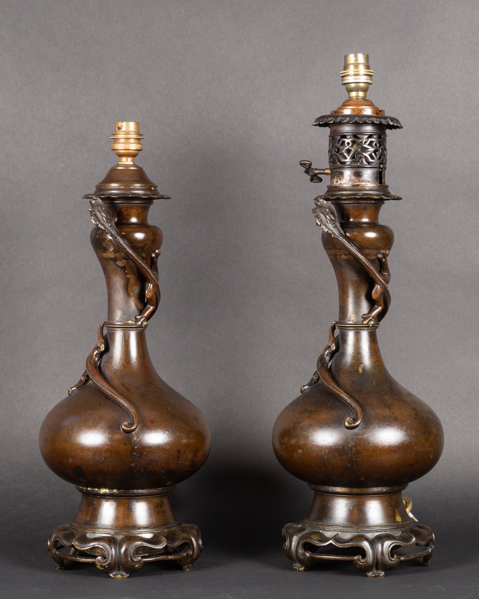 Pair Of Lamps With Dragons, Japan, Meiji Era, 19th Century.