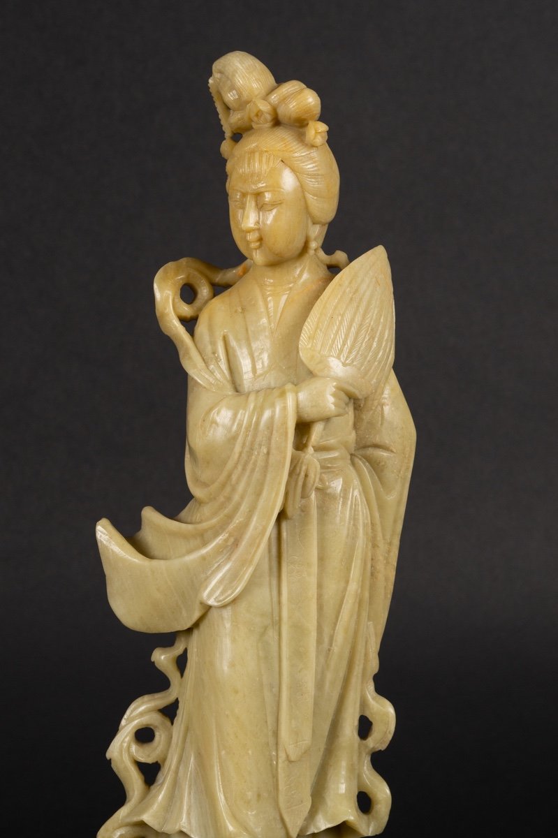 Guanyin, Soapstone, China, Qing Dynasty, 19th/20th Century.-photo-1