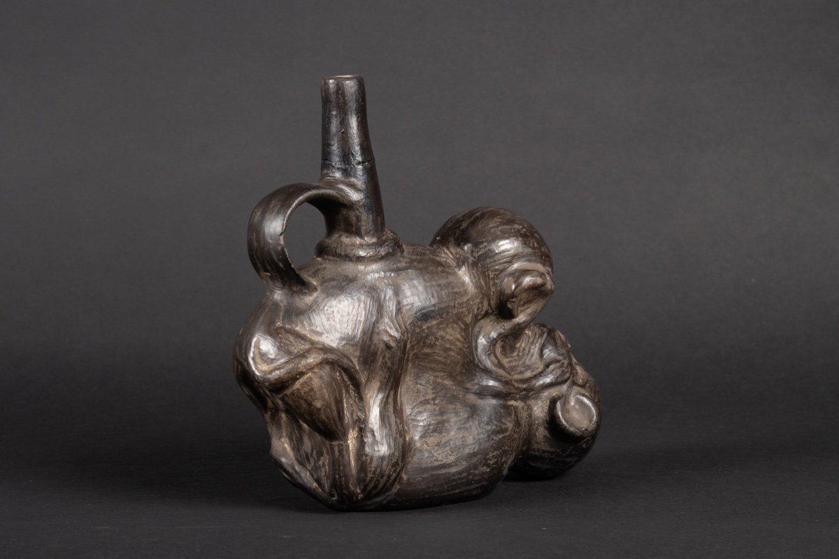 Vase Avec Une Paire De Singes, Pérou, Chimu, Chimu, Xe Au XVe Siècle, Culture Précolombienne.  -photo-1