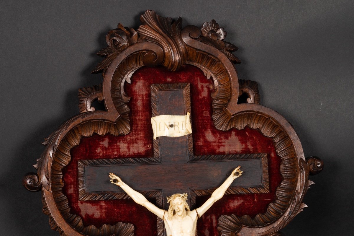 Crucifix In A Carved Frame, France, 2nd Half Of The 19th Century.  -photo-4