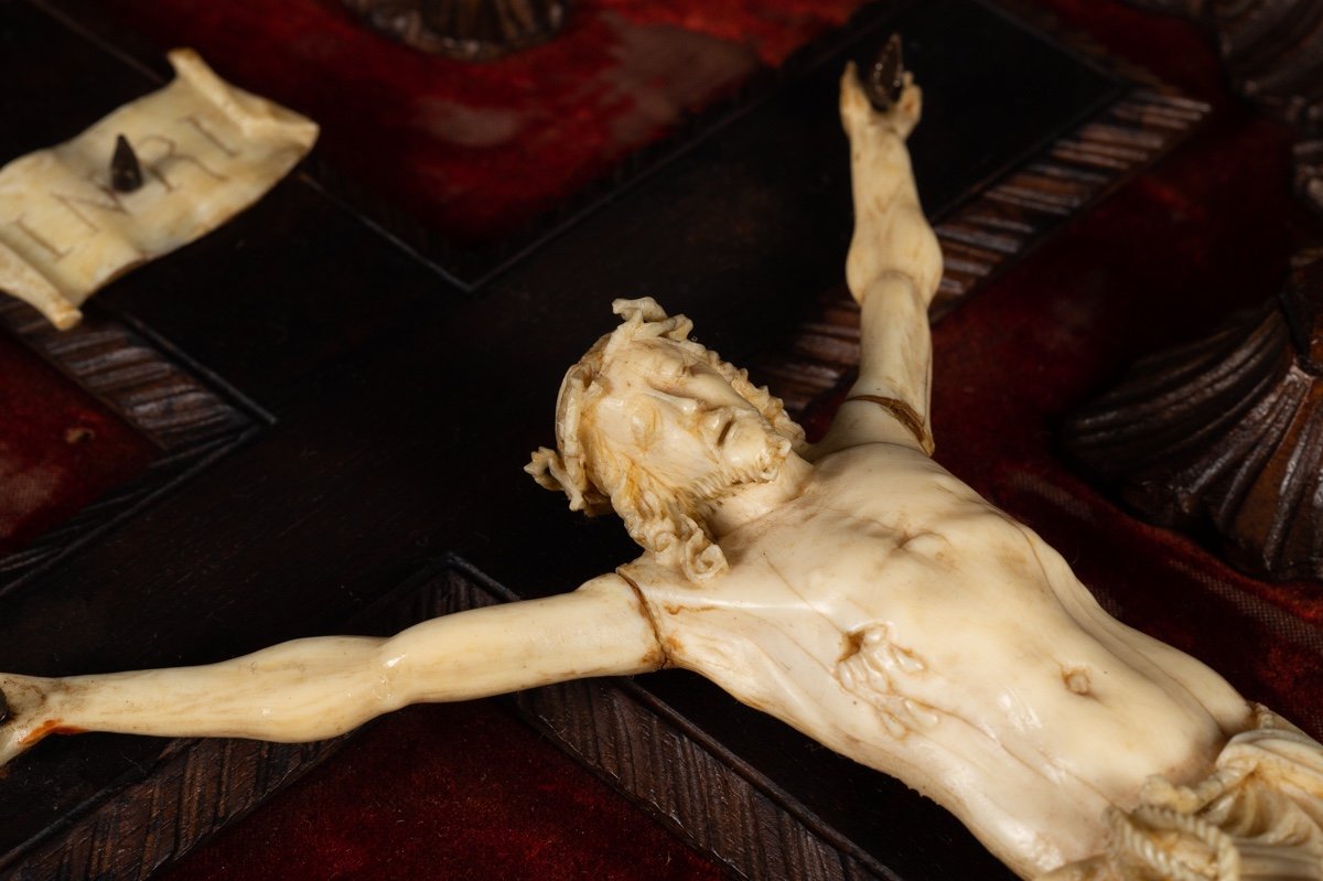 Crucifix In A Carved Frame, France, 2nd Half Of The 19th Century.  -photo-6