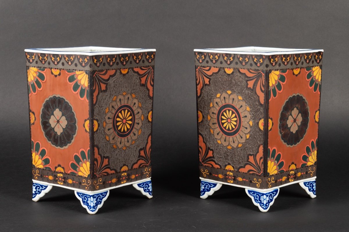 Pair Of Plant Pots, Totai/jiki-shippo Cloisonne, Japan, Meiji Era (1868-1912). 