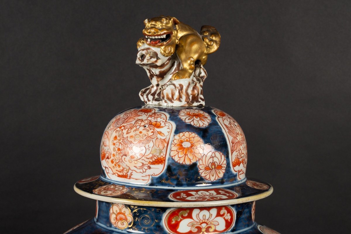 Chien Fo Vase, Arita-imari, Japan, Edo Period, 17th/18th Century. -photo-3