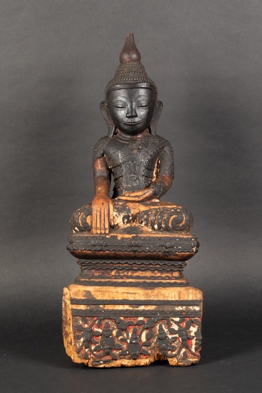 Shan Buddha, Burma, 17th-18th Century. Polychrome Wood.     -photo-2