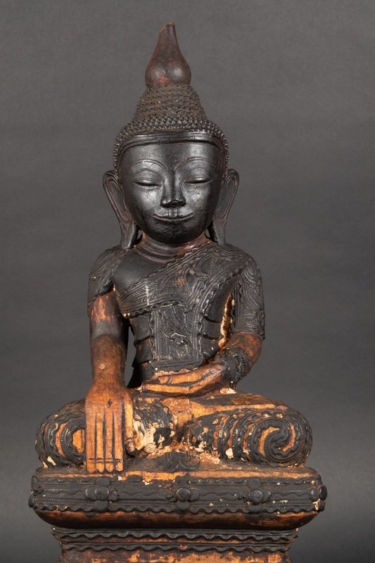 Shan Buddha, Burma, 17th-18th Century. Polychrome Wood.     -photo-2