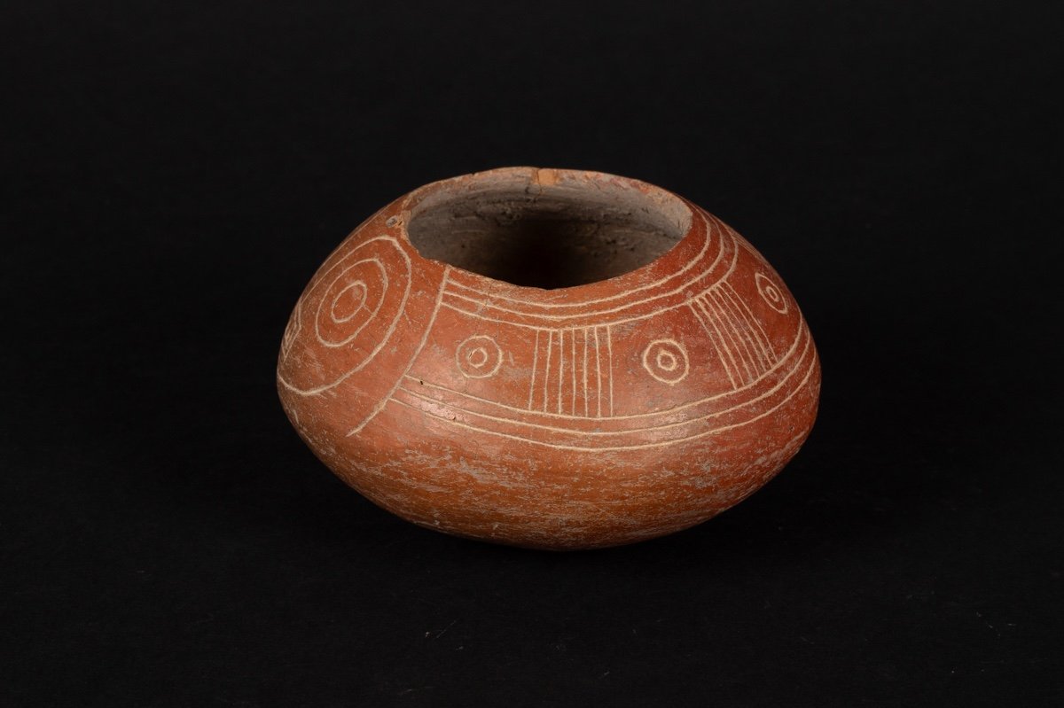 Masked Vase, Chorrera Culture (1300 - 300 Bc), Ecuador, Pre-columbian Ceramics. -photo-4