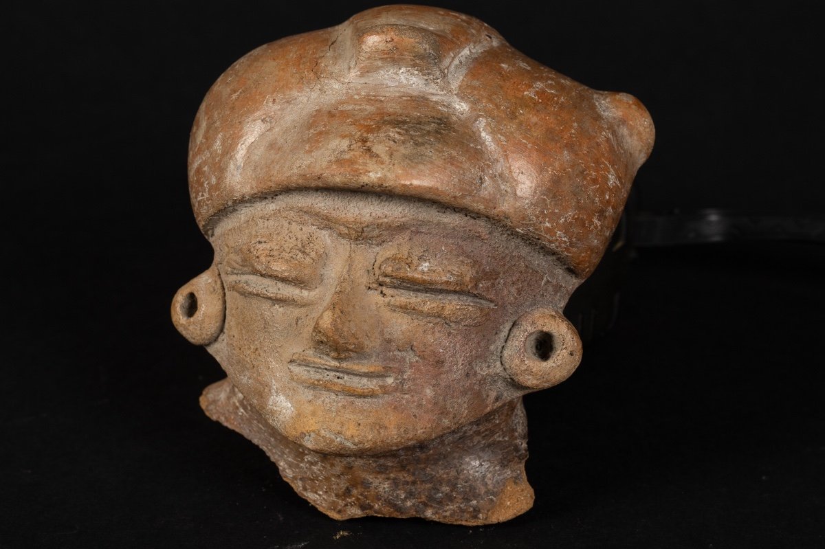 Head Of A Figure, Chorrera Culture (1300 - 300 Bc), Ecuador, Pre-columbian Ceramics-photo-1