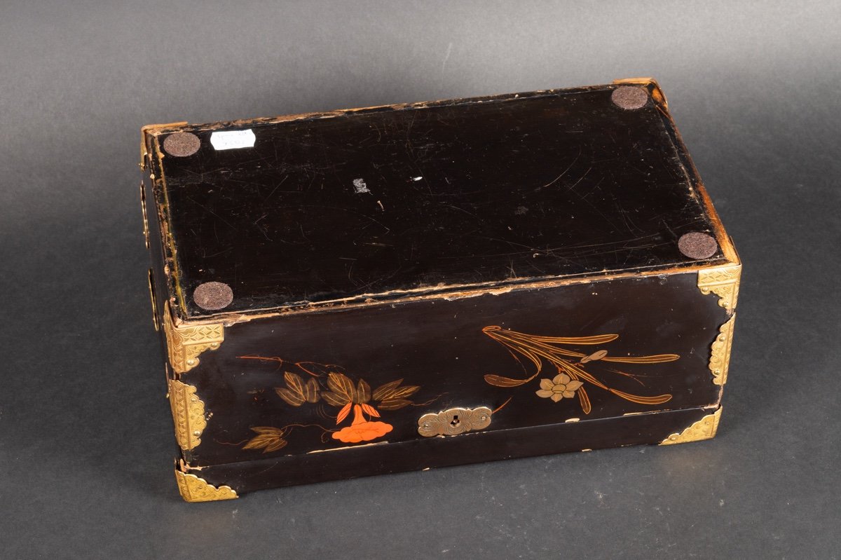 Tebako Box With Landscape, Lacquer, Japan, Edo/meij Period, 19th Century. -photo-4