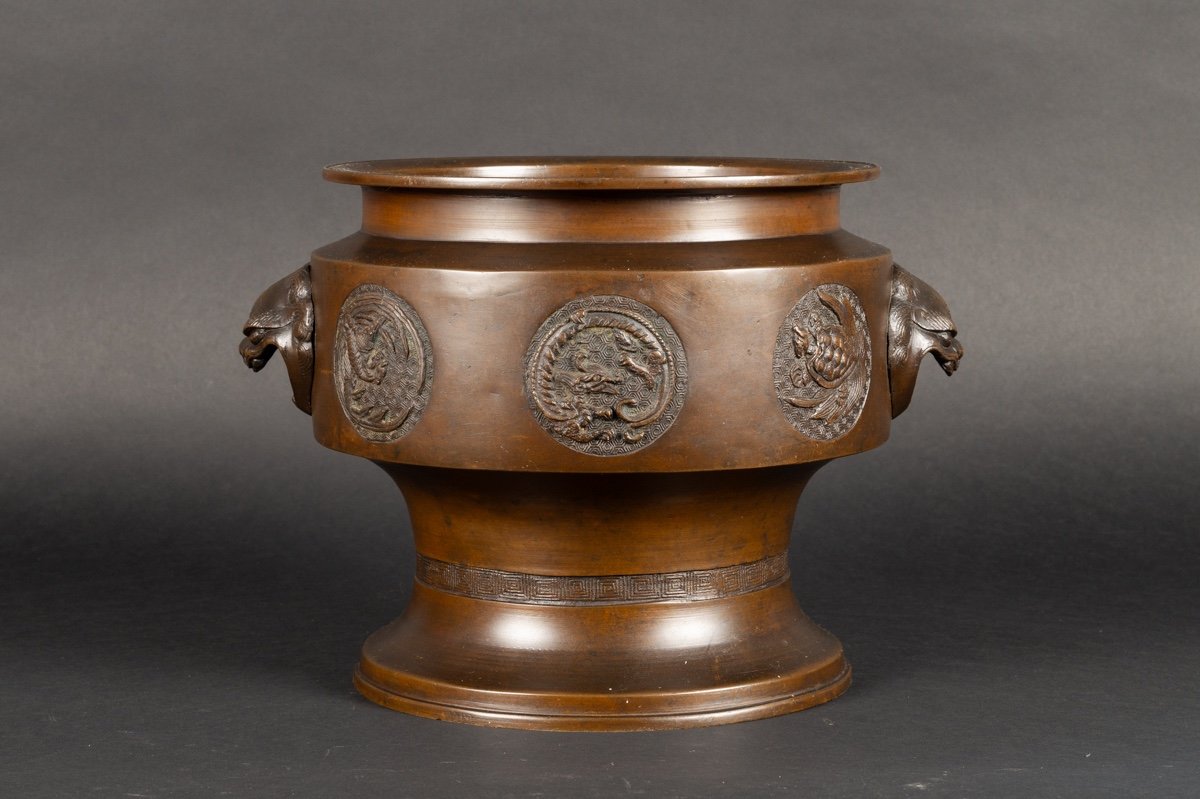 Cache Pot Avec Animaux, Bronze, Japon, ère Meiji (1868-1912). 