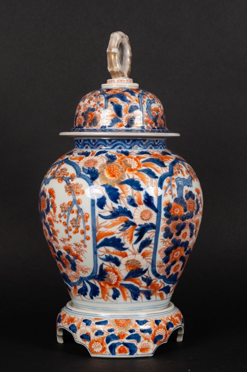 Vase With Cover And Base, Arita - Imari, Japan, Meiji Era (1868-1912). -photo-2