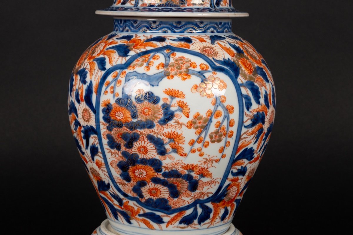 Vase With Cover And Base, Arita - Imari, Japan, Meiji Era (1868-1912). -photo-2