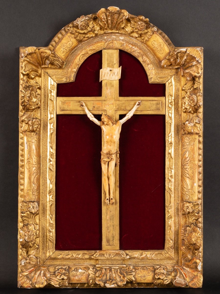 Crucifix Dans Un Cadre, Louis XIV, XVIIe - XVIIIe Siècle. 