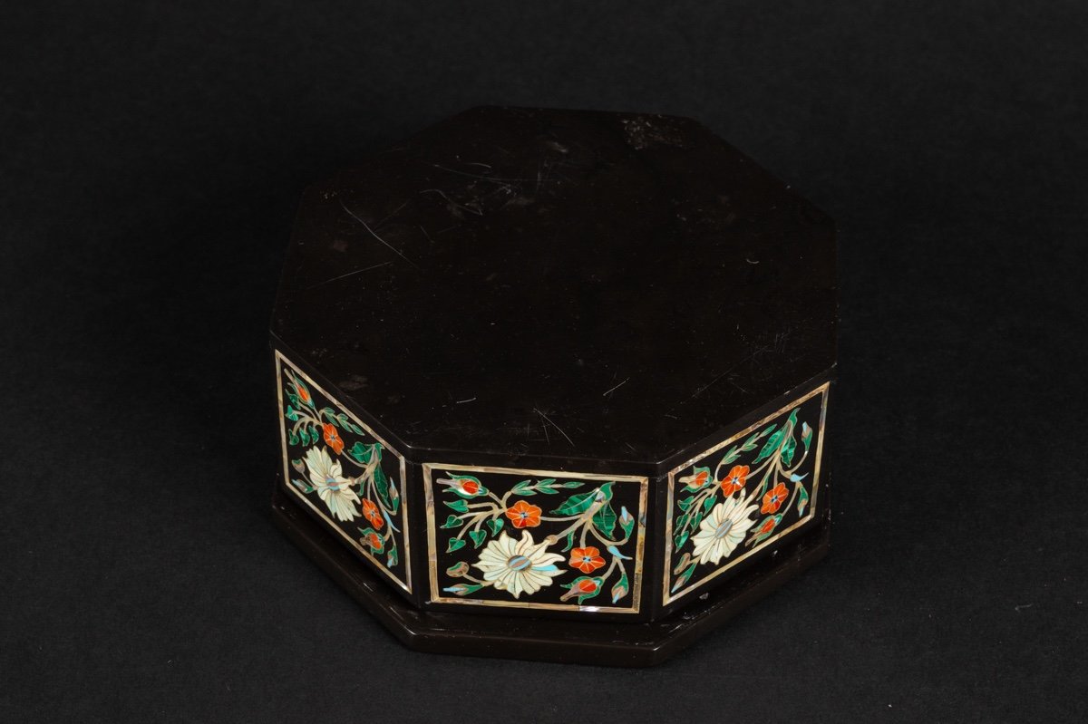 Pietra Dura Box, Italy, 20th Century. -photo-8