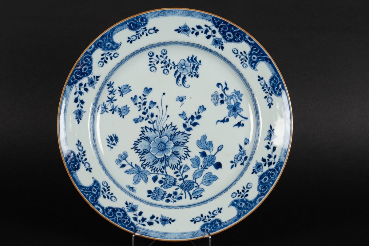 Blue And White Dish, China, Kangxi Period (1661-1722).  -photo-2