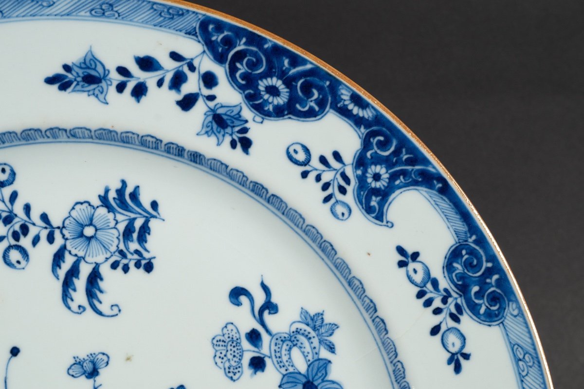 Blue And White Dish, China, Kangxi Period (1661-1722).  -photo-2