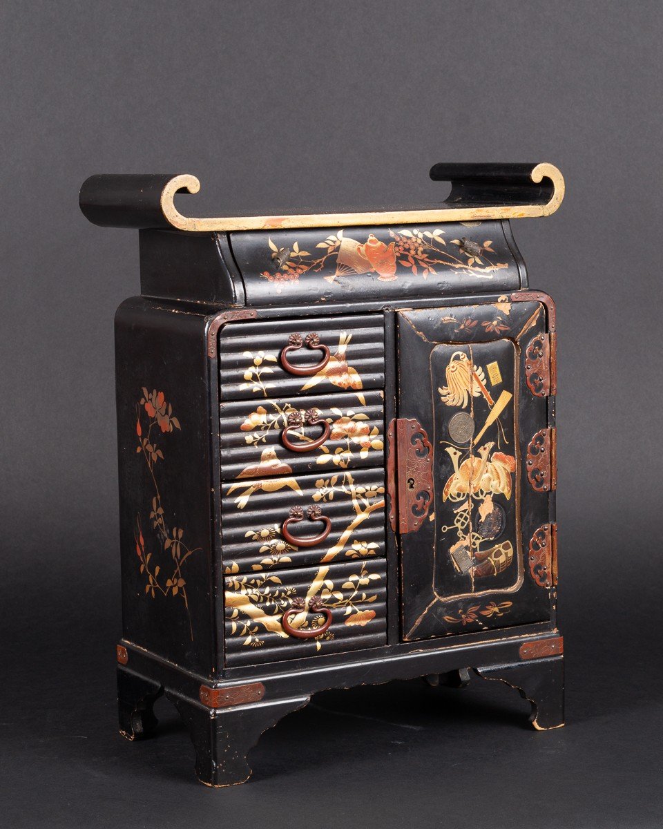 Cabinet Laqué, Japon, ère Meiji (1868-1912) 