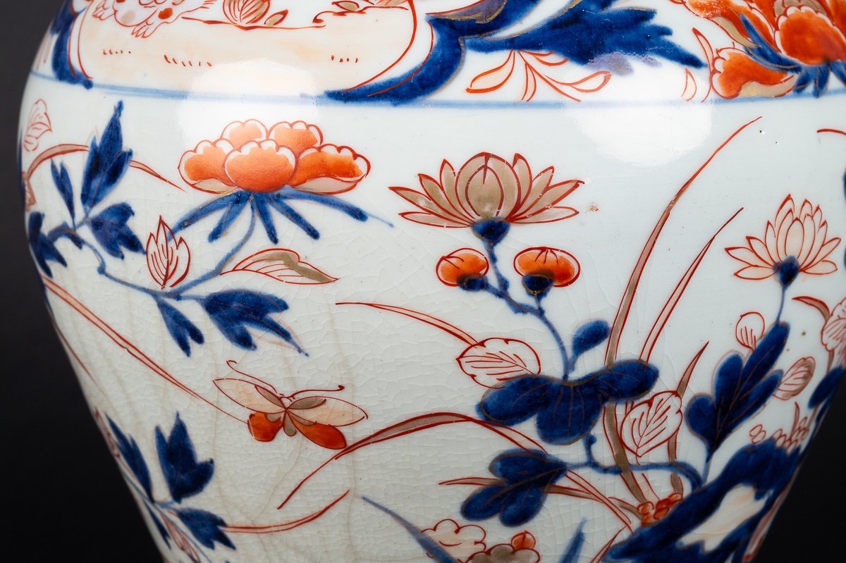 A Vase With Lid, Arita - Imari, Japan, 17th / 18th Century-photo-3