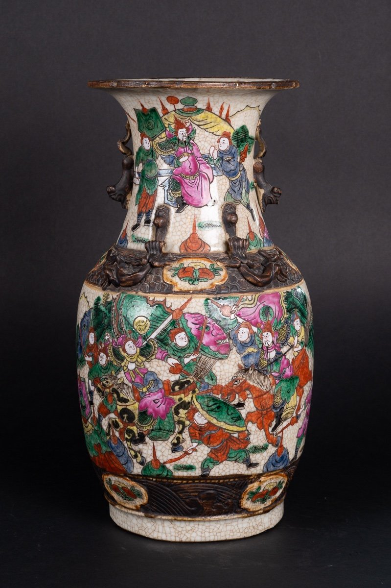 Vase Avec Guerriers, Chine, Nankin, Dynastie Qing, Fin Du XIXe Siècle. 