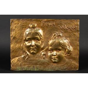 Bas-relief Ninon Yvonne, Claudia Alex-viennois, Gilt Bronze, Art Nouveau, France, 1899.