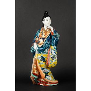 Woman In Kimono 'bijin', Arita - Imari, Japan, Meiji Era (1868-1912)