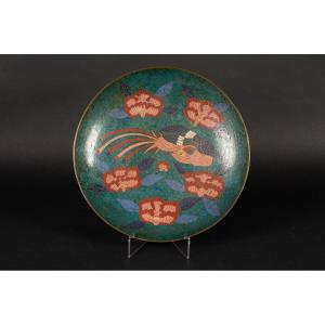 Plat avec Phoenix, cloisonné, Japon, époque Edo, vers 1850.