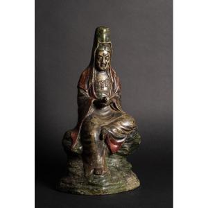 Kannon Assis, Bronze, Japon, époque Edo/meiji, XIXe Siècle. 