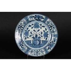 White And Blue Plate, Ko-imari, Arita, Japan, Edo Era, 2nd Half Of The 17th Century.  