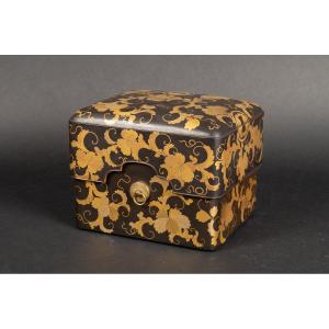 Coffret Tebako Avec Insert, Laque Maki-e, Japon, ère Edo, XIXe Siècle. 