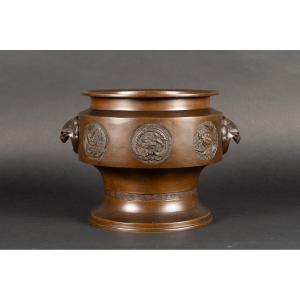 Cache Pot Avec Animaux, Bronze, Japon, ère Meiji (1868-1912). 