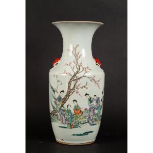 Vase With Ladies, China, Qing Dynasty, 19th Century.  