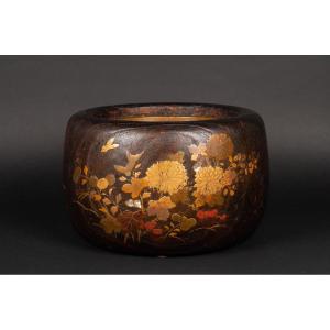 Lacquered Hibachi In Kiri Wood (paulownia), Japan, Meiji Era (1868-1912)