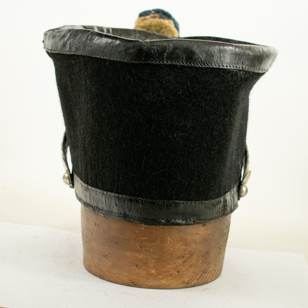 Rare Swiss Model 1830 Shako For A Jäger Regiment.-photo-2