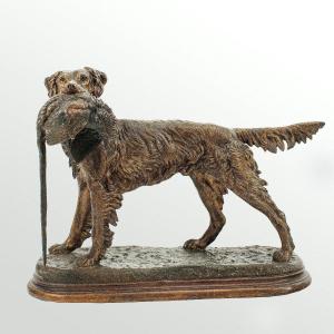 Statue In Patinated Regulates Of A Hunting Dog Holding A Pheasant, Signed Jules Moigniez (1835-1894)