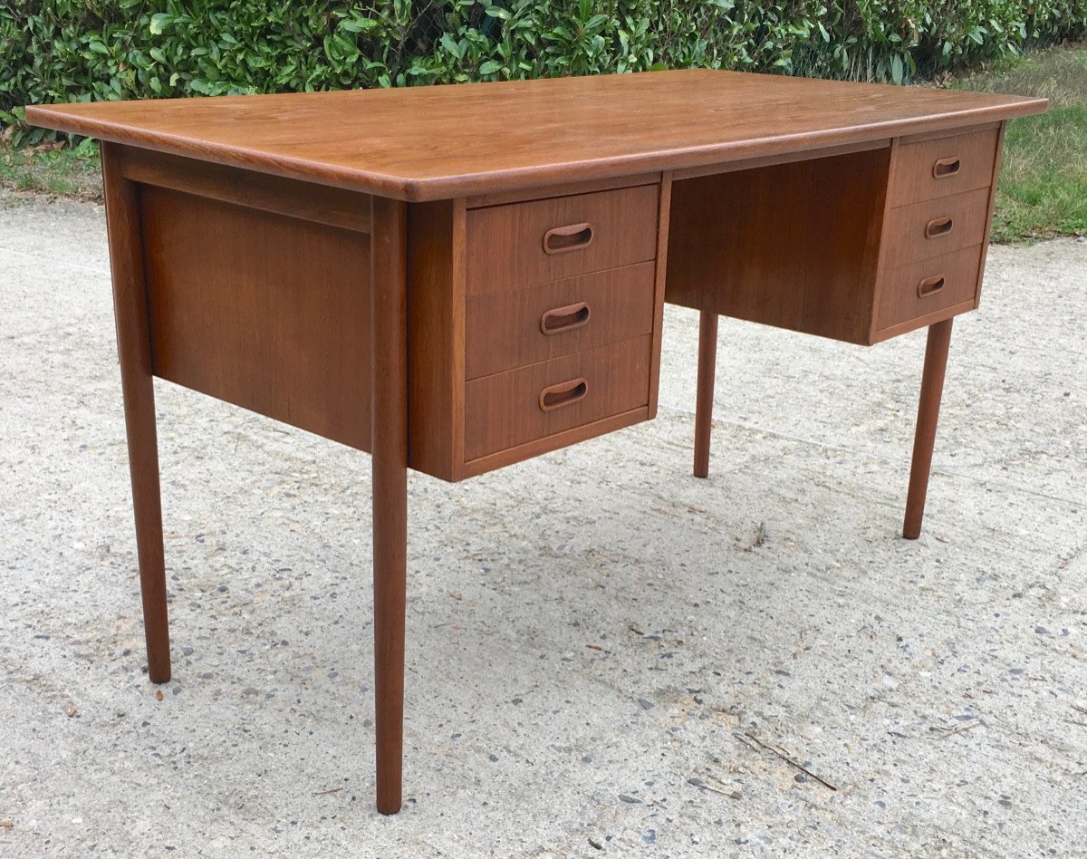 Vintage Scandinavian Mid Century Desk In Rosewood Veneer. Denmark 1960s - 1970s.-photo-3